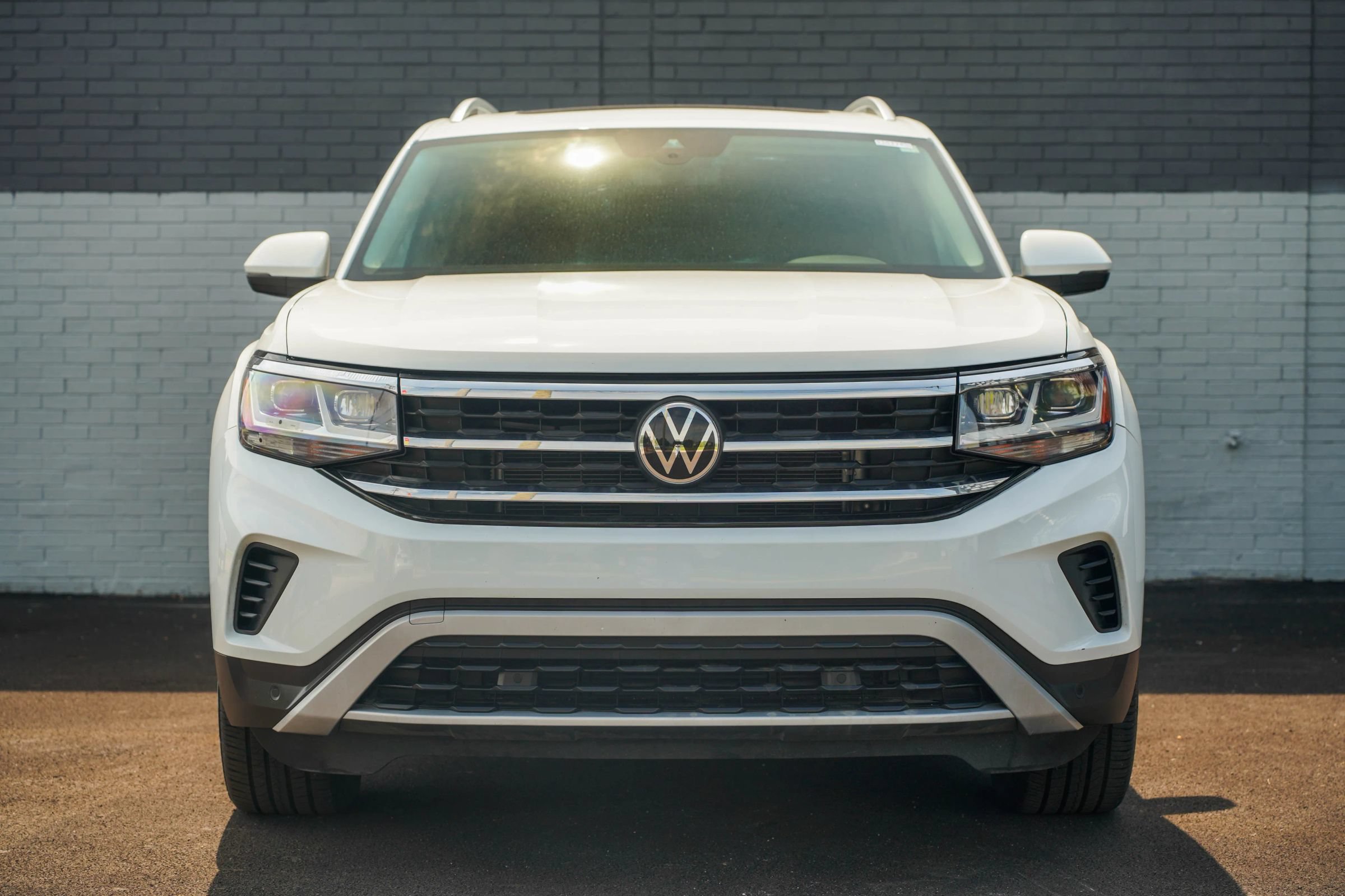 Used 2021 Volkswagen Atlas SEL AWD/4WD image 2