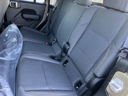 New 2026 Jeep Gladiator Sport AWD/4WD image 19
