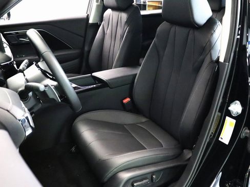 Certified 2025 Acura ADX AWD image 2