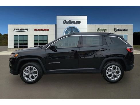 New 2026 Jeep Compass Latitude image 6