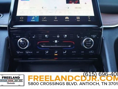 New 2024 Jeep Grand Cherokee Summit w/ Advanced Protech Group IV image 17