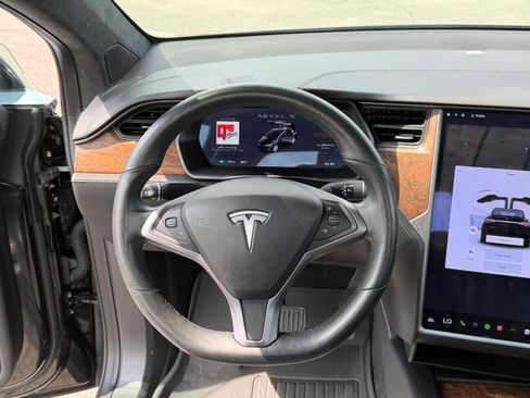 Used 2020 Tesla Model X Long Range AWD/4WD image 42