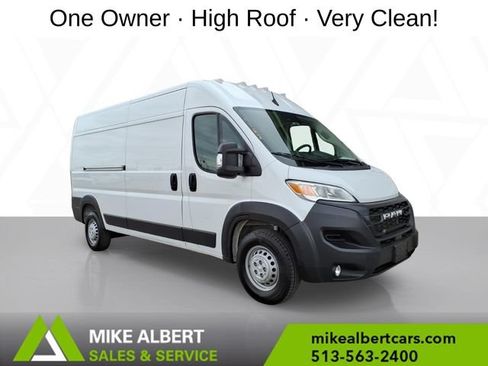 Used 2024 RAM ProMaster 2500 w/ Convenience Group FWD image 1
