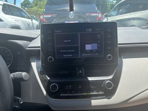 Used 2020 Toyota Corolla LE FWD image 12