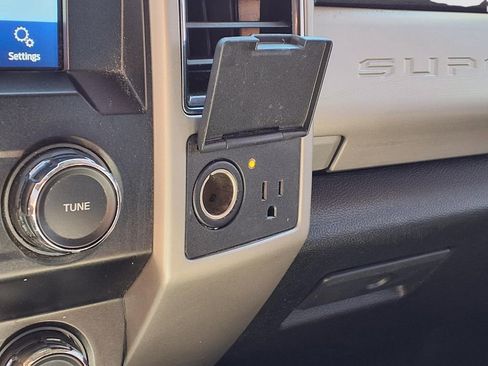 Used 2020 Ford F250 Lariat w/ Lariat Ultimate Package image 14