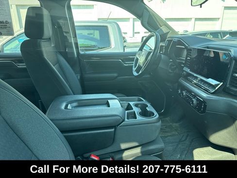 Used 2022 Chevrolet Silverado 1500 RST AWD/4WD image 3