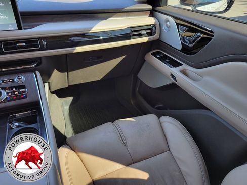 Used 2023 Lincoln Aviator Reserve w/ Equipment Group 201A image 21