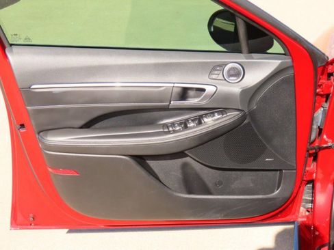 Used 2023 Hyundai Sonata Limited image 21