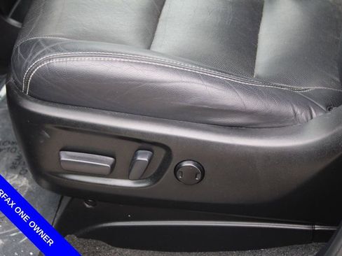 Used 2017 Toyota Sienna SE Premium image 17