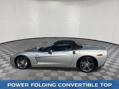 Used 2005 Chevrolet Corvette Convertible w/ Preferred Equipment Group RWD image 8