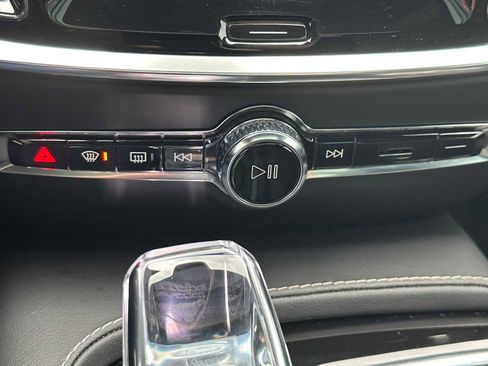 Certified 2024 Volvo V60 T8 Polestar image 37