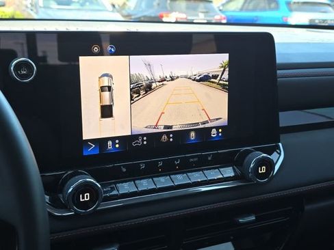 Used 2024 Chevrolet Colorado Z71 w/ Z71 Convenience Package 2 AWD/4WD image 22