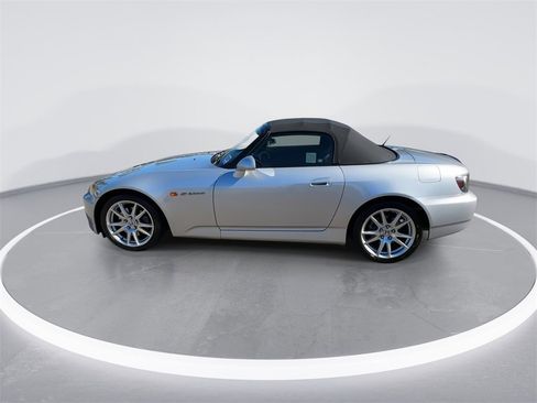 Used 2004 Honda S2000 image 7