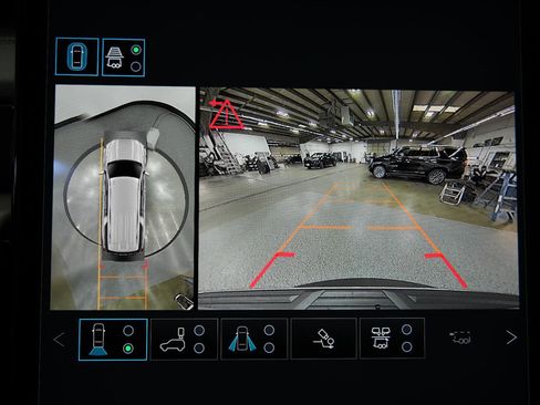 New 2026 GMC Yukon XL AT4 w/ AT4 Premium Plus Package image 45