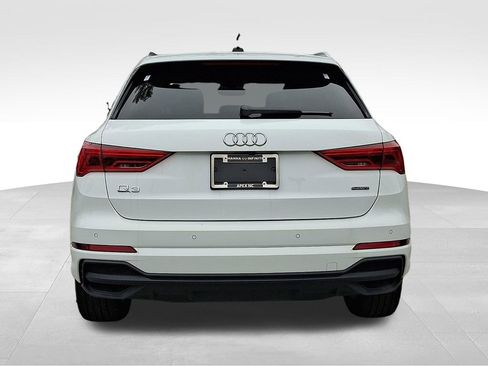 Used 2024 Audi Q3 2.0T Premium image 5