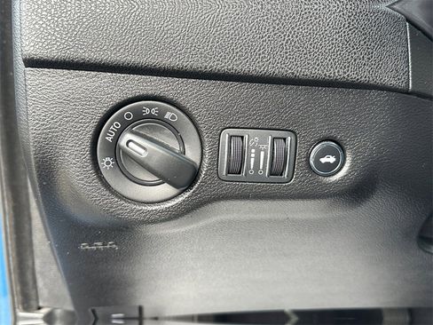 Used 2023 Dodge Charger SXT image 31