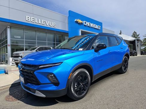 New 2026 Chevrolet Blazer LT w/ Convenience Package AWD/4WD image 3
