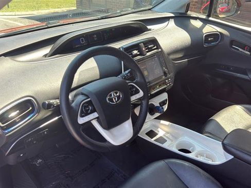 Used 2017 Toyota Prius Three Touring w/ Protection Package FWD image 27