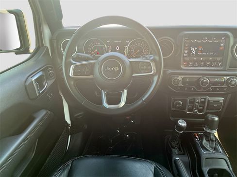 Used 2021 Jeep Wrangler Unlimited Sahara image 21