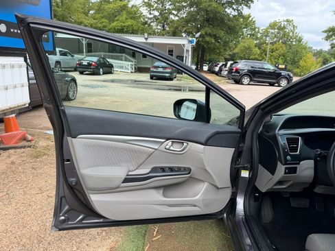 Used 2014 Honda Civic EX image 10