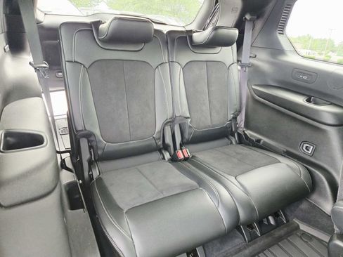 Used 2023 Jeep Grand Cherokee L Laredo AWD/4WD image 17