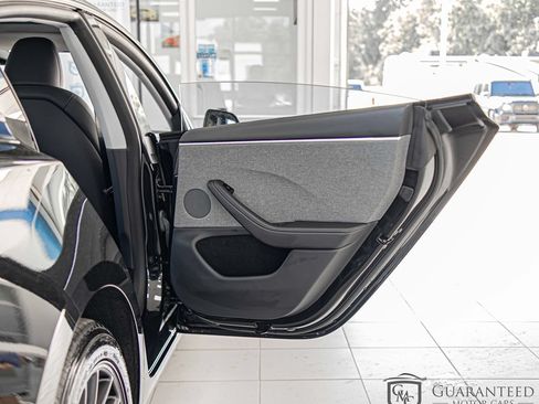 Used 2025 Tesla Model 3 Long Range RWD image 36