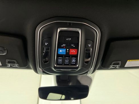 Used 2025 Jeep Grand Cherokee Summit AWD/4WD image 62
