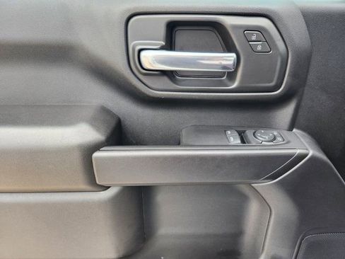 Used 2025 Chevrolet Silverado 2500 W/T image 24