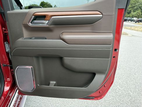 Used 2023 GMC Sierra 1500 Denali RWD image 19