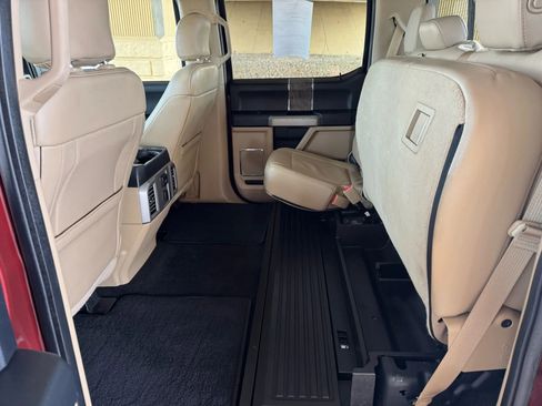 Used 2017 Ford F250 Lariat w/ Chrome Package image 21