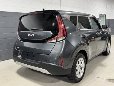 Used 2024 Kia Soul LX w/ Option Group 015 FWD image 18