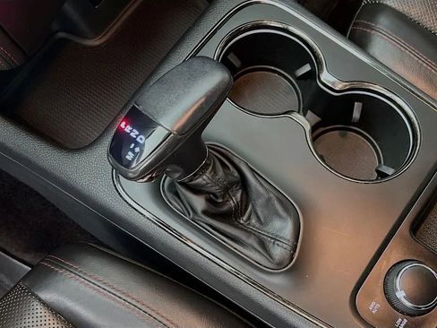 Used 2018 Dodge Durango R/T w/ Trailer Tow Group IV image 18