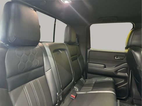Used 2022 Nissan Frontier PRO-4X w/ Pro-4X Premium Package AWD/4WD image 24
