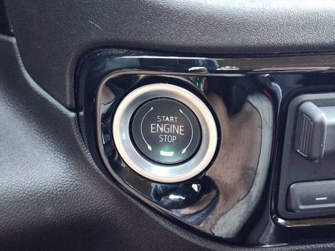 Used 2024 Chevrolet Silverado 3500 LTZ w/ LTZ Texas Edition image 21