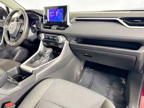 Used 2023 Toyota RAV4 XLE w/ Convenience Package image 33