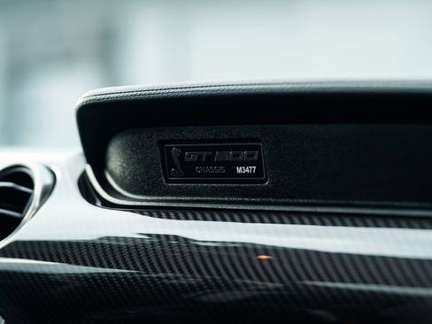 Used 2021 Ford Mustang Shelby GT500 w/ Carbon Fiber Track Pack image 25