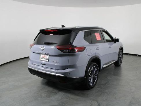 Certified 2024 Nissan Rogue Platinum FWD image 16
