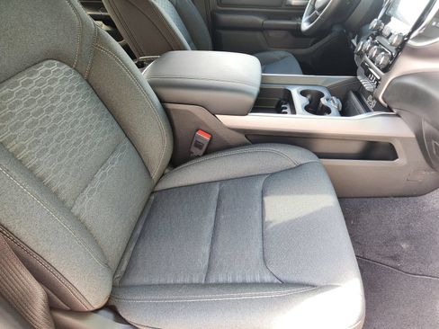 New 2026 RAM 1500 Express AWD/4WD image 13
