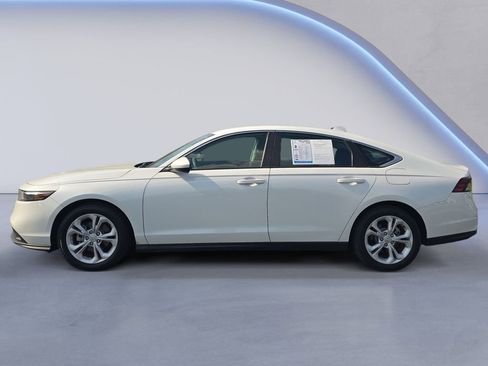 Used 2023 Honda Accord LX image 2