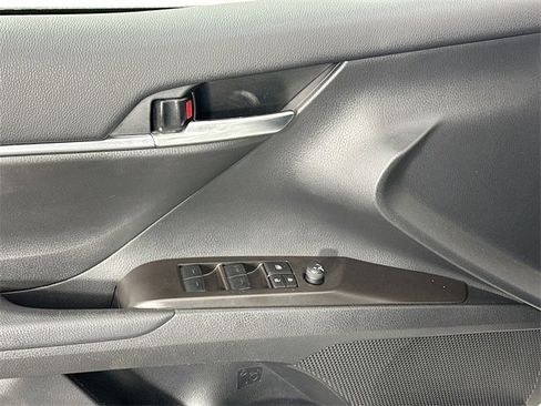 Used 2024 Toyota Camry SE image 24