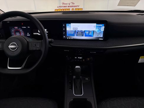 New 2026 Nissan Kicks SV image 19