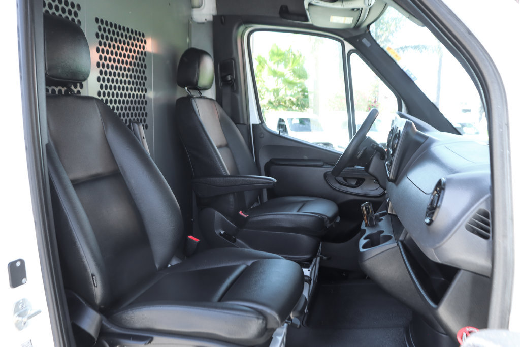 Used 2022 Mercedes-Benz Sprinter 1500 image 31