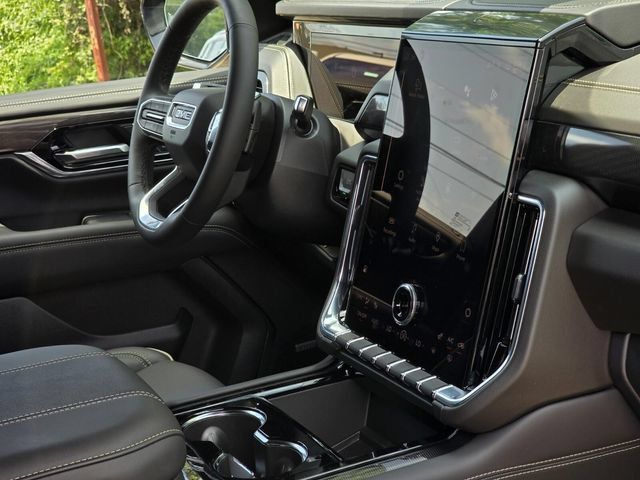 New 2026 GMC Yukon Elevation w/ LPO, Elevation Black Package RWD image 12