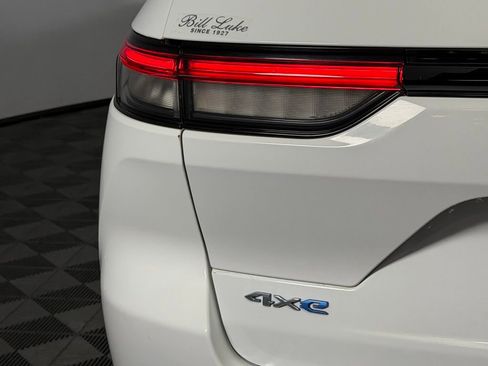 Used 2023 Jeep Grand Cherokee 4WD 4xe image 11