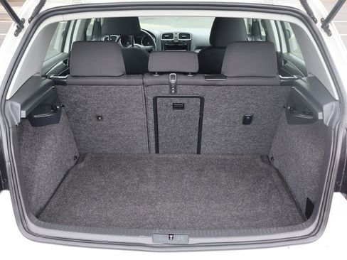 Used 2013 Volkswagen Golf 4-Door FWD image 14