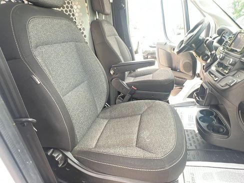 Used 2023 RAM ProMaster 2500 FWD image 22