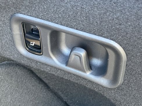 New 2026 Mercedes-Benz E 350 Sedan image 11