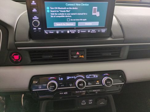 Certified 2024 Honda Pilot EX-L image 22
