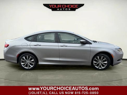 Used 2016 Chrysler 200 S w/ Comfort Group image 7