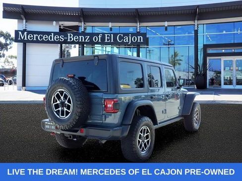 Used 2024 Jeep Wrangler Unlimited Rubicon w/ Convenience Group AWD/4WD image 3